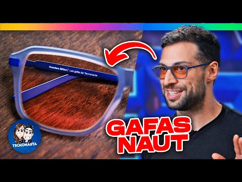 Nate Gentile usando gafas Naut